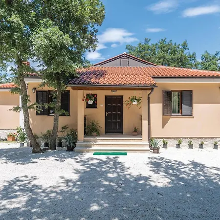 Pet Friendly In Bonasini * Butkovići