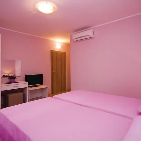 Pet Friendly In Bonasini Butkovići